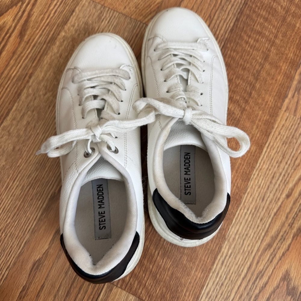Steve Madden Women's Charlie Platform Sneakers 🤍